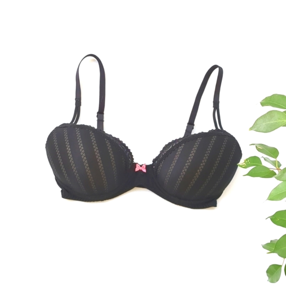 Betsey Johnson Stocking Stripe  Lightly Lined Demi Bra - Size 32C